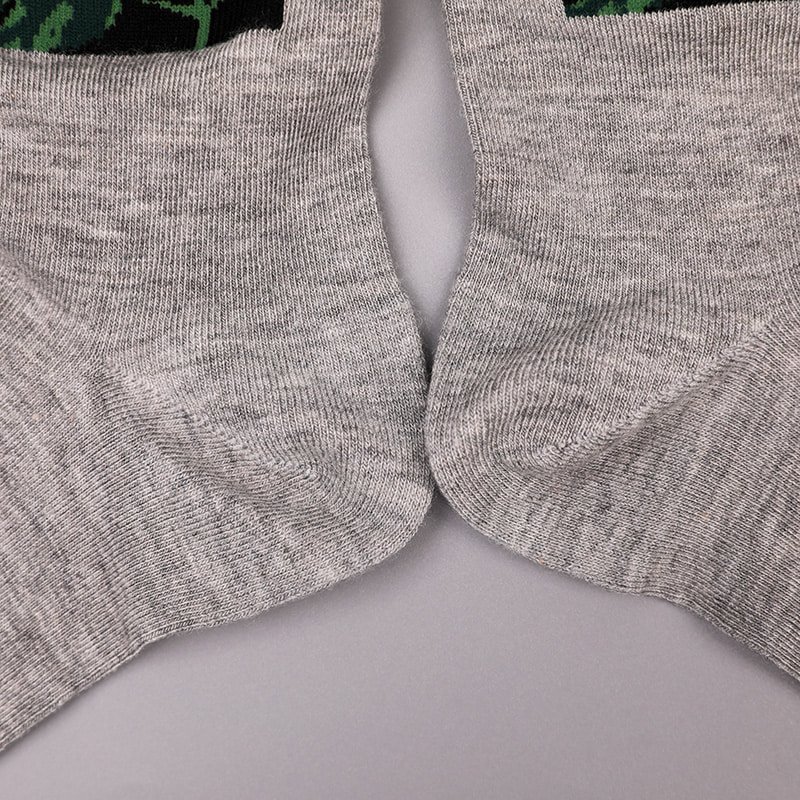 Níolón síoda sníofa bog bréige spandex 3D clóite jacquard fuaite de láimh stocaí fir an fhómhair agus an gheimhridh WSD2850