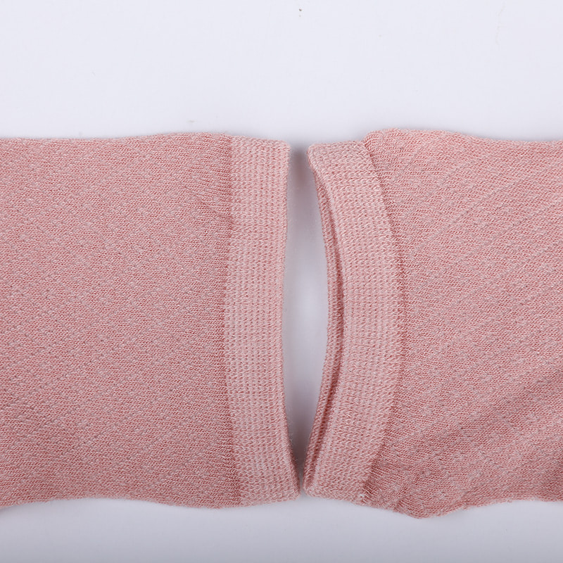 Mála níolón snáithín bambú bog, stocaí mná ócáideacha beaga diamanta, stocaí ban lámh-fuaite WSD1689