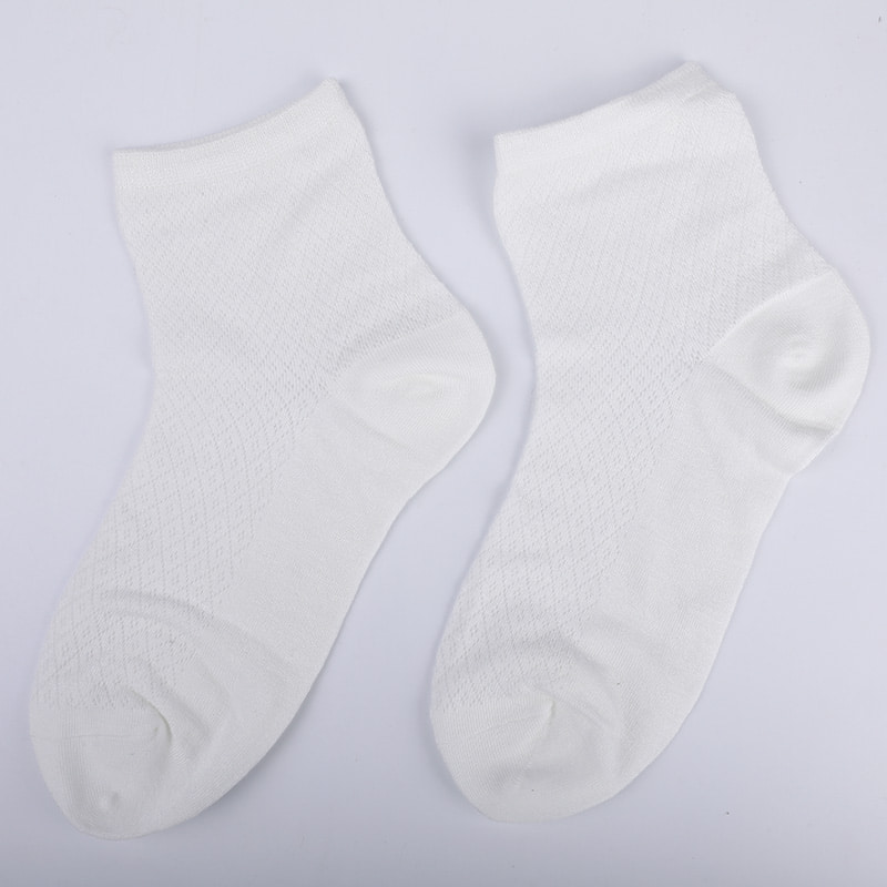 Mála níolón snáithín bambú bog, stocaí mná ócáideacha beaga diamanta, stocaí ban lámh-fuaite WSD1689